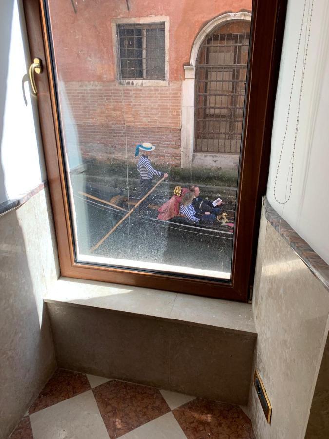 Luxury Apartment In San Marco With Canal View Venedig Exterior foto